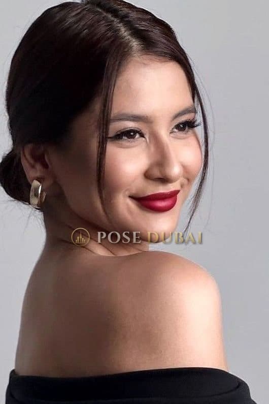 Esmina, 24, escort in Dubai — 166 cm (photo 3 of 13)